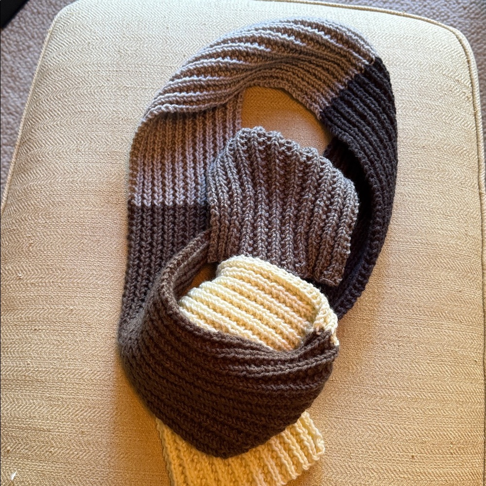 Multicolor Hand Knit Ribbed Scarf - Picture 6 of 7